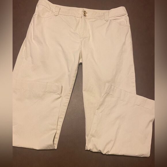 Nice pants by Eddie Bauer in size 14 - Picture 1 of 3